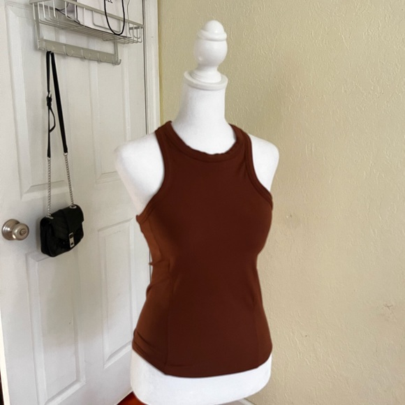 NWT size 6 lululemon racerback tank sports bra - Picture 2 of 7